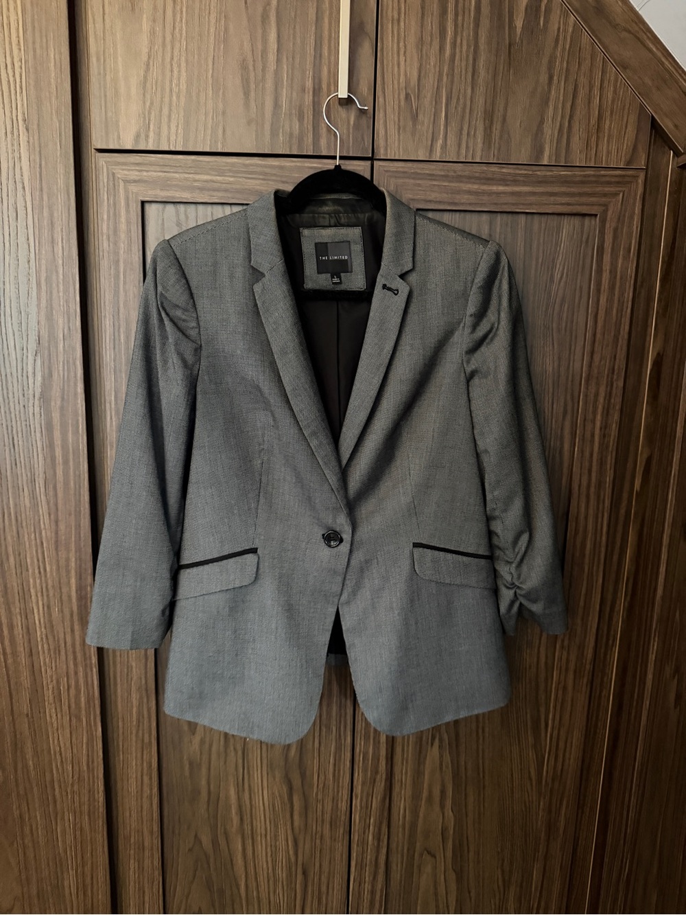 The Limited Grey Notch Lapel Single-Button Blazer